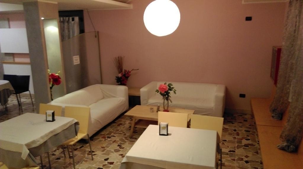 Serrungarina Hotel Flaminio Tavernelle מראה חיצוני תמונה